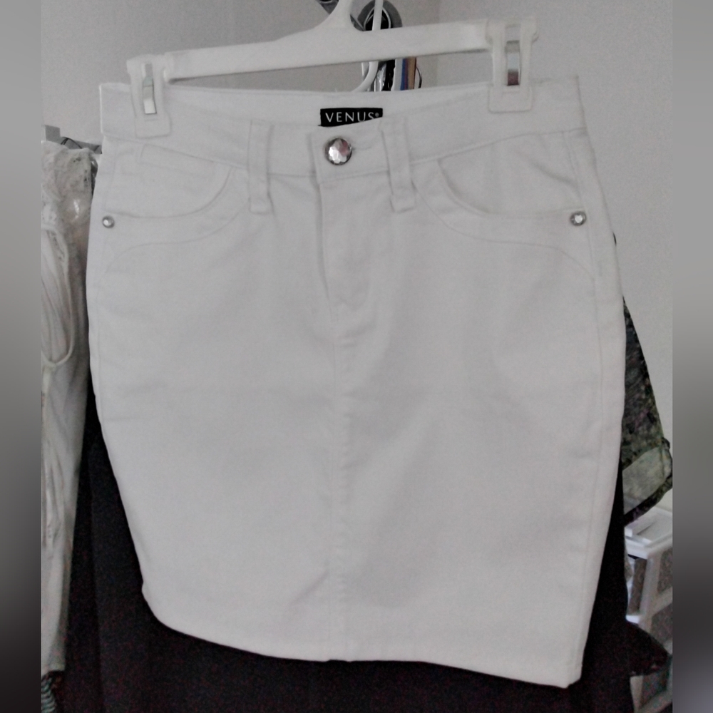 🧡💚🖤VENUS summer white denim skirt